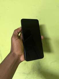 A picture of Redmi note9 Gb128