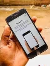 A picture of iPhone 6 16Gb at 170k