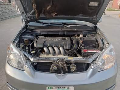A picture of 2003 MODEL Toyota Matrix Engine Top noise Gear super sharp