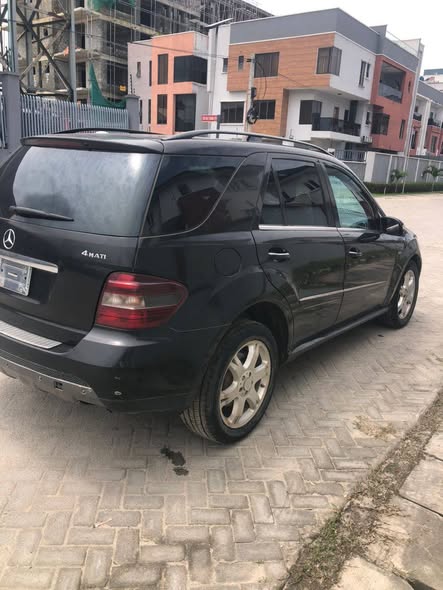 A picture of Mercedes benz ml 350 2007 awoof deals