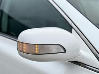 A picture of Toyota Crown Athlete on sale ECB gari ni mpya sanaaaaaaa