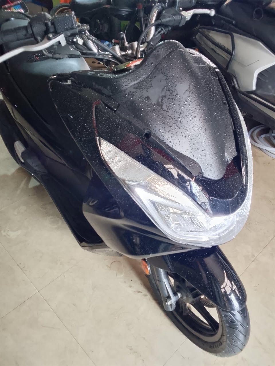 A picture of Honda Pcx Scooter bike