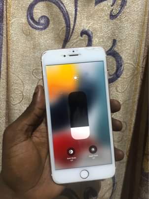 A picture of iPhone 6s