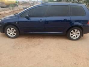 A picture of Belgium Standard Used PEUGEOT 307 manual Transmission with Sound e10