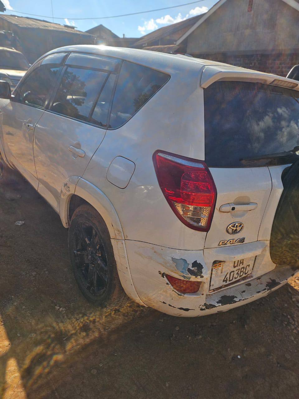 A picture of RAV4 2010