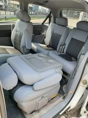 A picture of PURE FIRST BODY Toyota Sienna XLE Limited 2003 model American