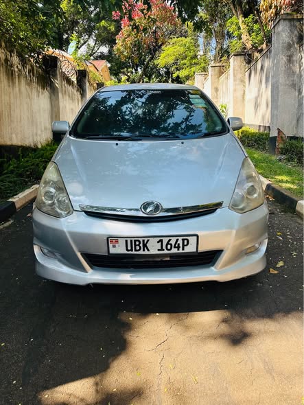 A picture of Toyota wish
