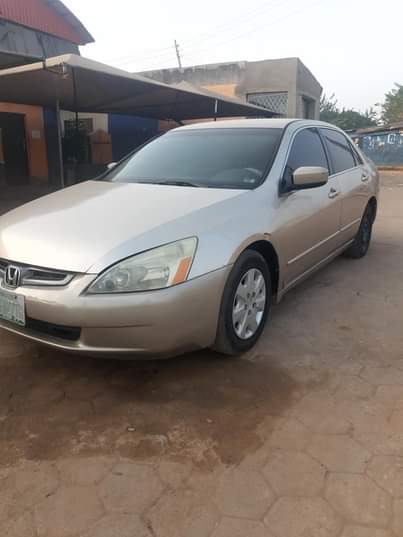 A picture of Honda Accord EOD 2004 model