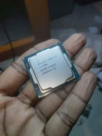 A picture of PROCESSOR Intel Core i7 7700 7th generation Processor . 8
