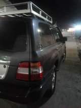 A picture of Land cruiser v8