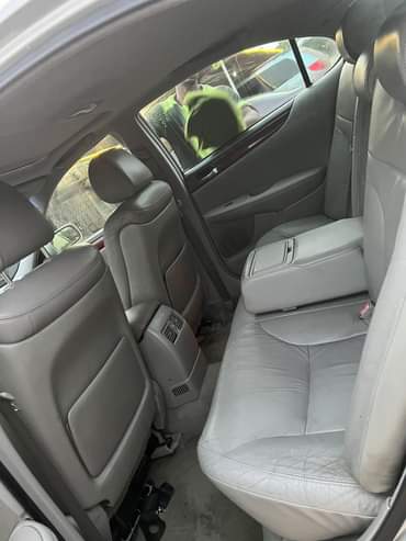 A picture of Neatly used 2004 Lexus ES300 Comes with curtain shield control