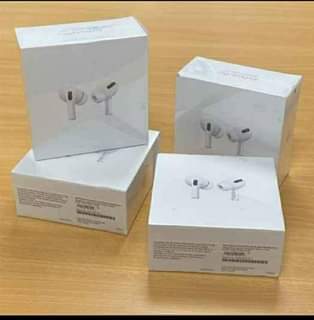earphones