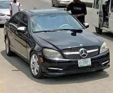 A picture of Dealer Market Deal Mercedes Benz C300 010 Model Engine 90