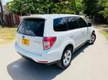 A picture of subaru forester sunroof