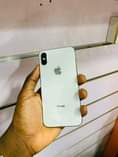 A picture of IPhone x