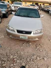 A picture of 2000 Toyota Camry Big light