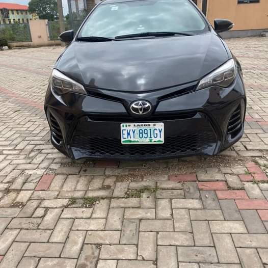 A picture of Toyota Corolla 2015