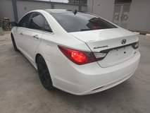 A picture of Hyundai sonata 2014