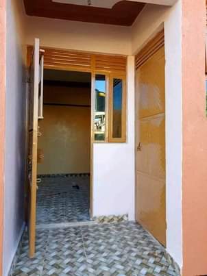 A picture of Single rooms bwwyogerere
