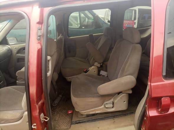 A picture of Nissan quest