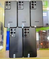 A picture of Samsung Galaxy S 21 ultra Full box