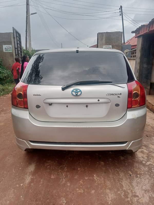A picture of Not Registered Aug 2022 Entry 2006 Toyota Corolla Obama Liftback