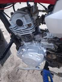 A picture of Tvs HLX 125 inauzwa