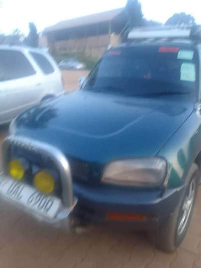 A picture of Toyota RAV4 short 6.5m
