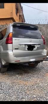A picture of GX470 Lexus 2005