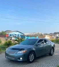 A picture of Registered 2010 Camry Android screen Leather interior First user Reverse