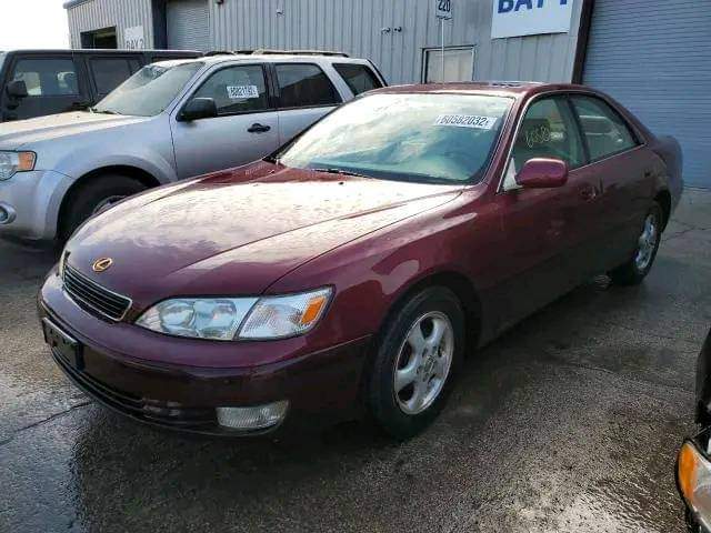 A picture of LEXUS ES300 Year Model 2000 Condition Buy And Drive Price