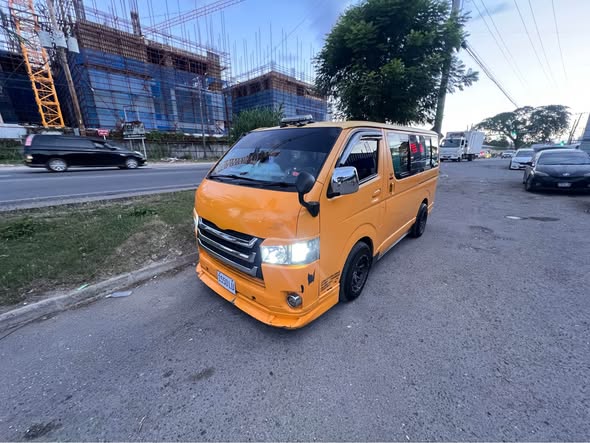 used toyota hiace