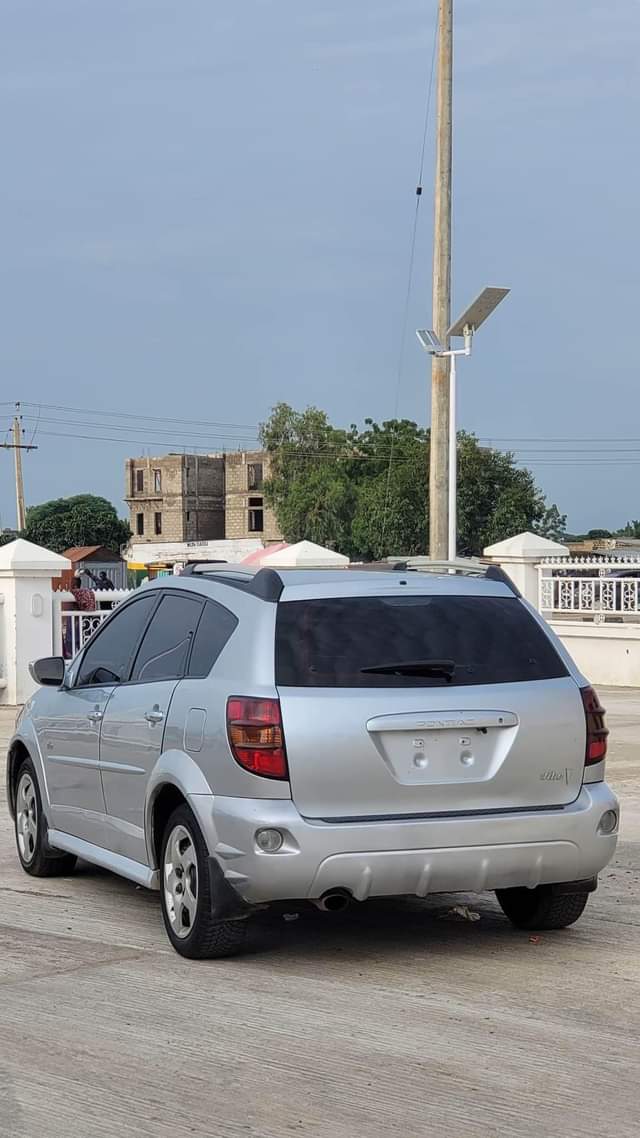 A picture of Vibe 2006 model