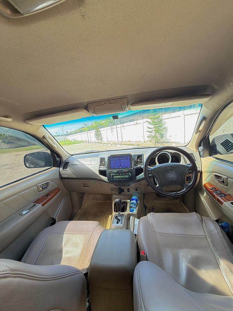 A picture of TOYOTA FORTUNER Wahii