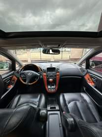 A picture of Few months used 2003 Rx300 complete first body Untouched Engine