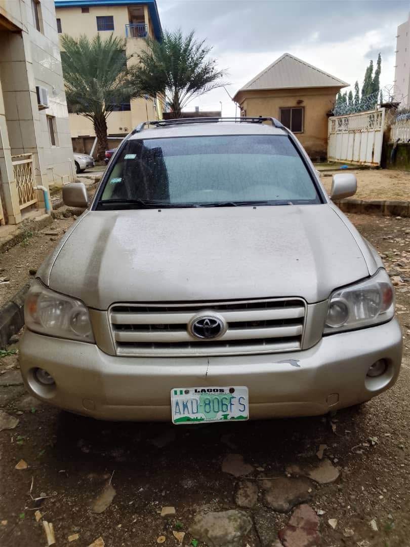 A picture of For Sale 2006 Toyota Highlander Hybrid Model Year 2006 Transmission
