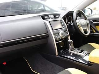 A picture of 2014 TOYOTA MARK X