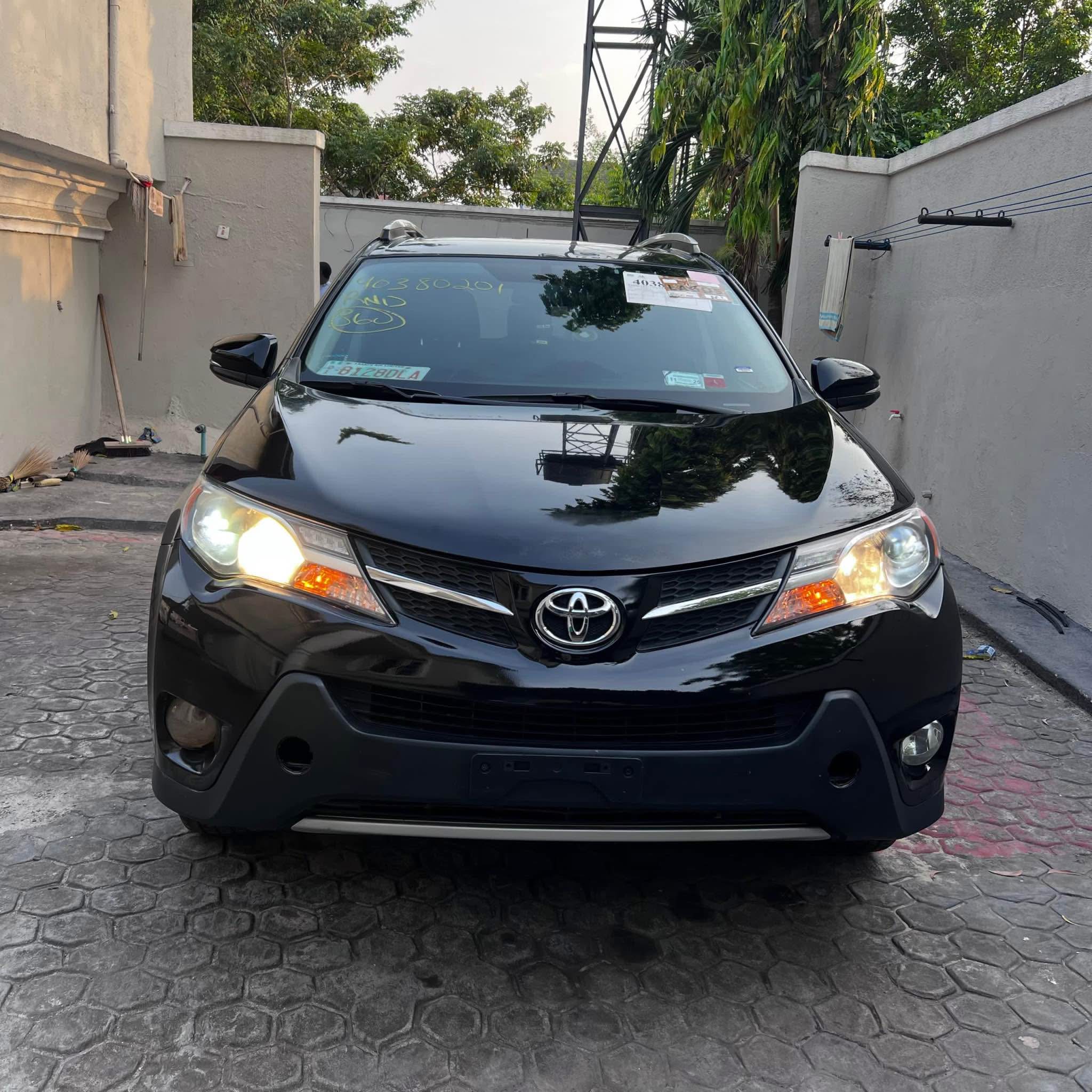 A picture of 2014 Toyota Rav 4