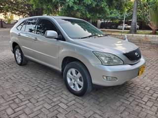 A picture of Toyota Harrier New