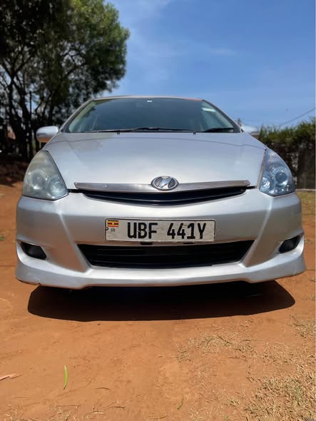A picture of Toyota wish