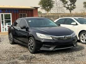A picture of Honda accord exl 2015 upgrade to 2017