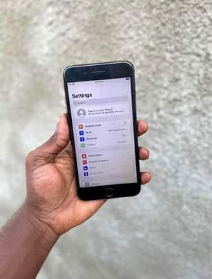 A picture of IPhone 8 Plus