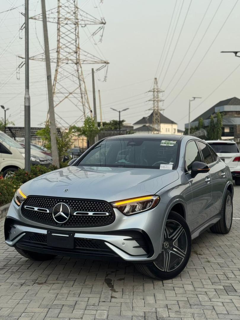 A picture of 2024 Mercedes Benz glc300 coupe 4matic