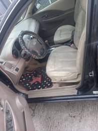 A picture of 05 altima Own by a pastor Got another one as
