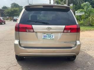 A picture of 2006 Toyota Sienna Any