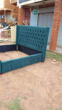 A picture of 5x6ft executive Beds