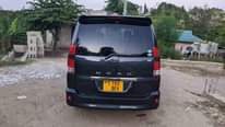 A picture of Toyota Noah gari kali sana Bei ml 8 3 No