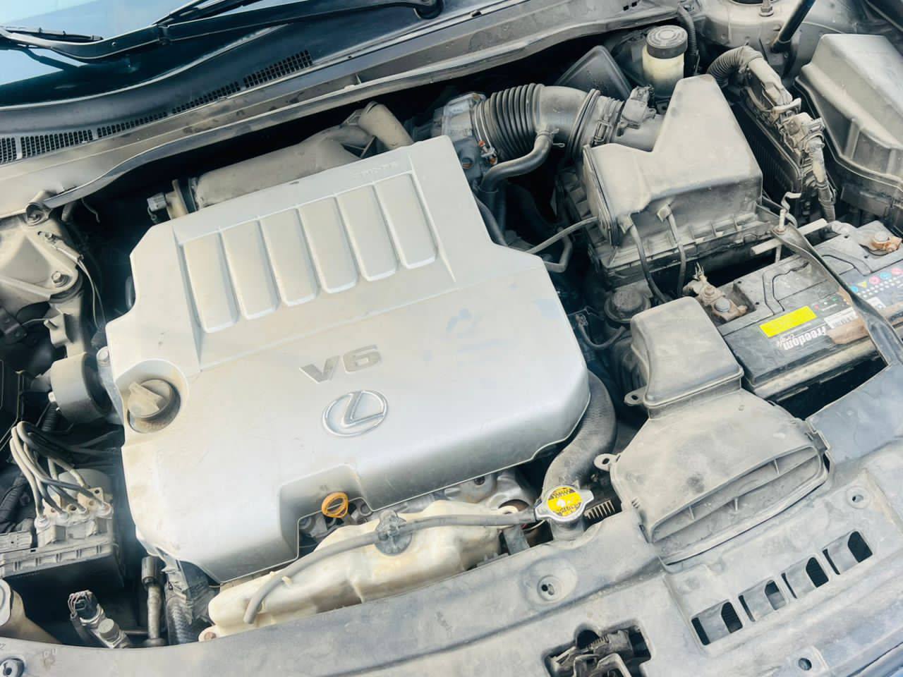 A picture of LEXUS ES350 2013 14 FULL OPTION FIRST BODY TOK STANDARD