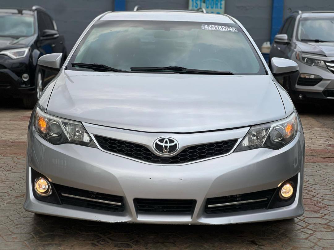 A picture of Distress salesToyota Camry 2013