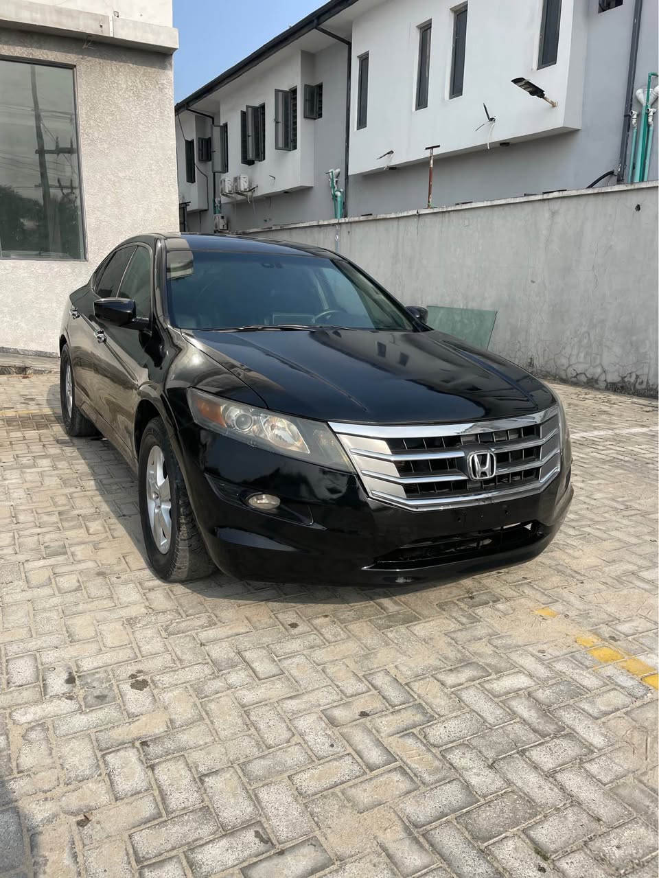 A picture of Registered well used 2011 Honda Crosstour Buy and drive